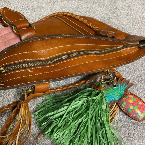 Patricia Nash Large Floral Hawaiian Print Purse Leather Pineapple Key Holder - Picture 11 of 16